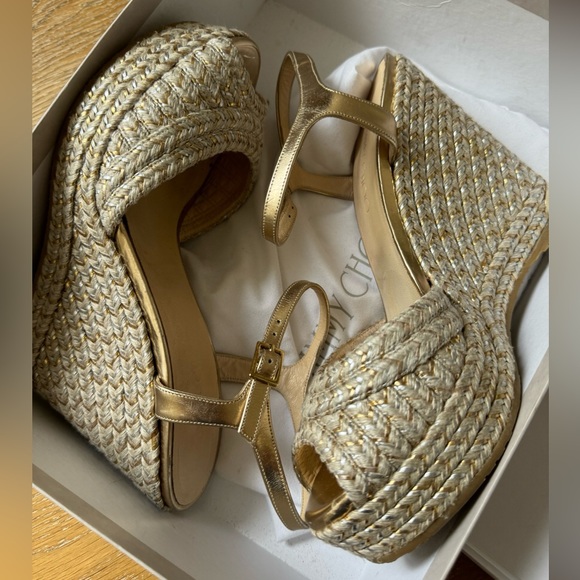 JIMMY CHOO Perla Wedge Sandal Jute Raffia and Gold Size 9 / 40 - Picture 2 of 8